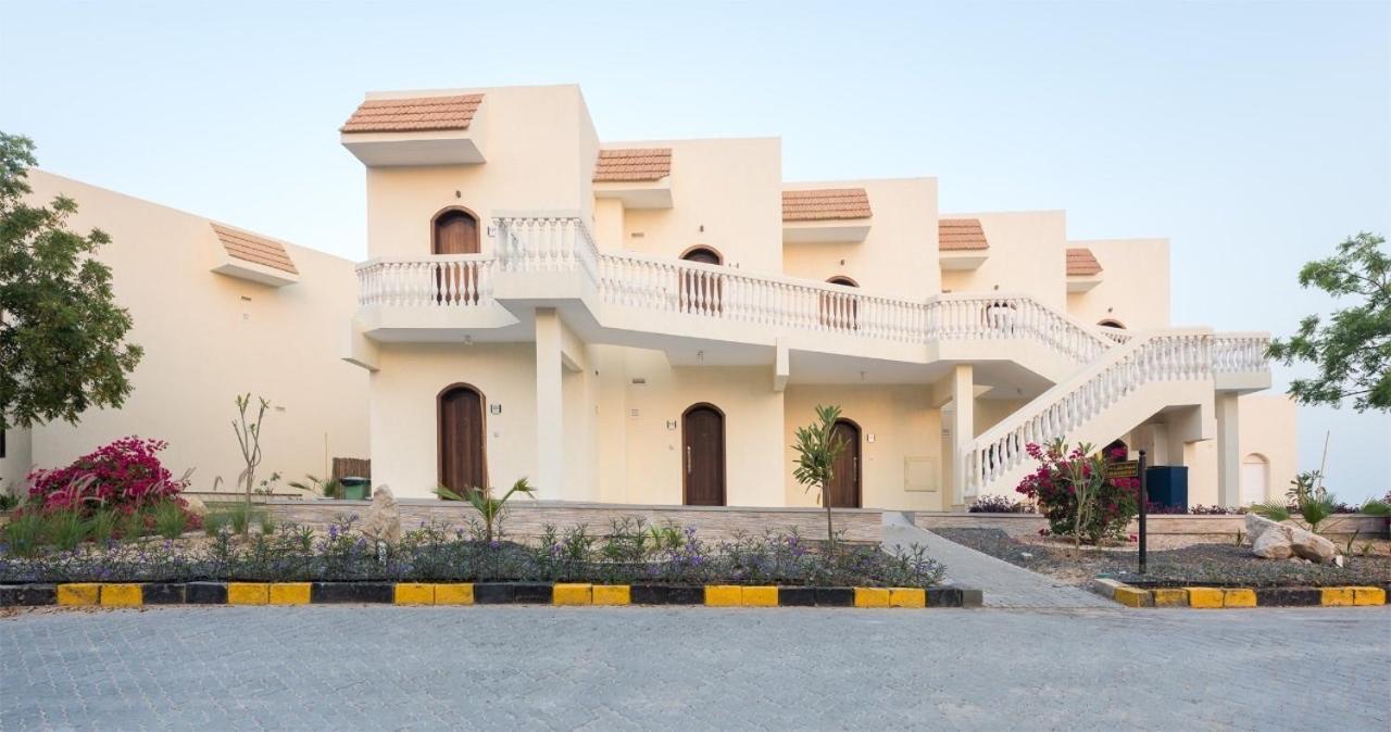 Barracuda Resort Умм-эль-Кайвайн Экстерьер фото