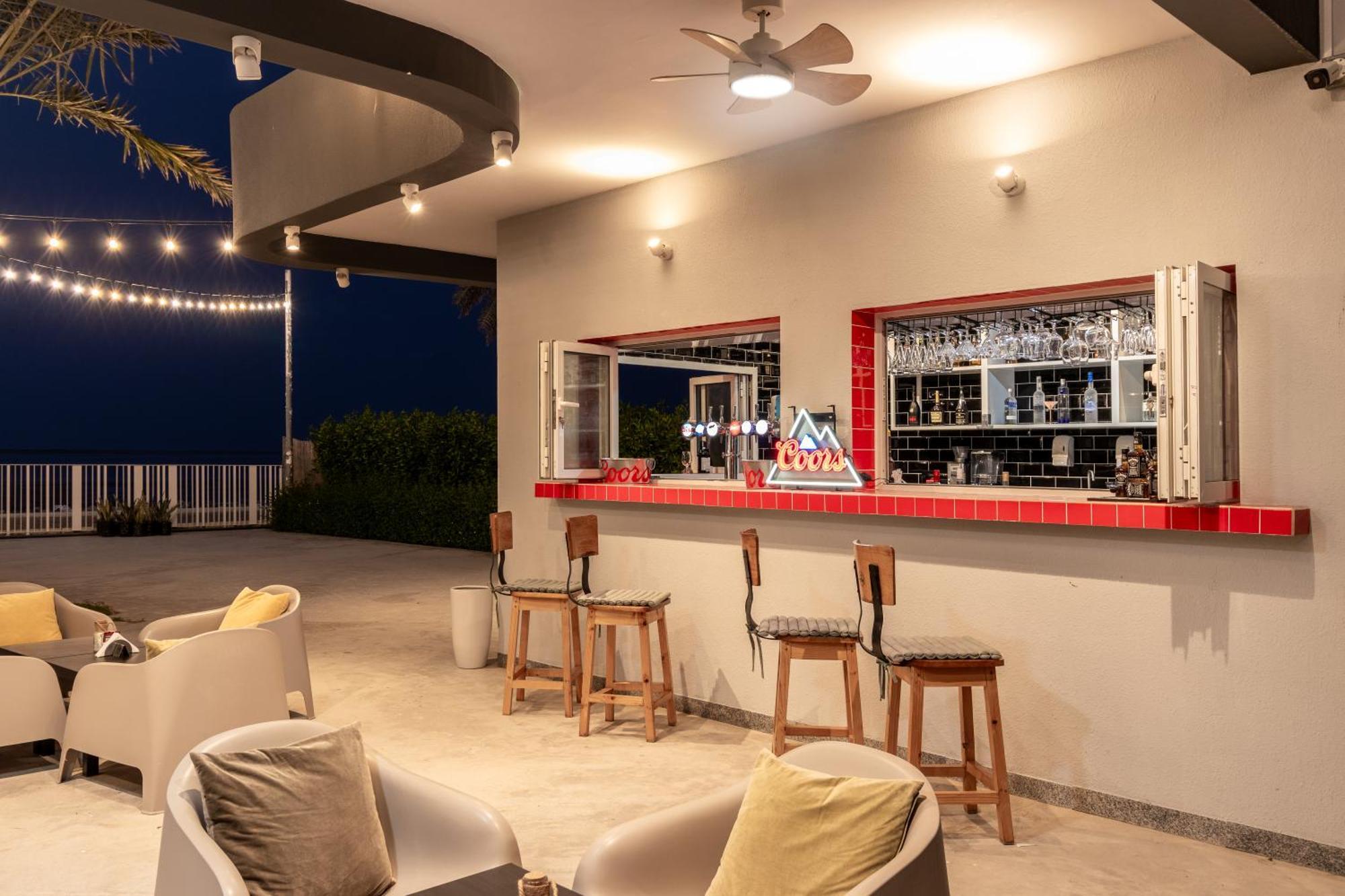 Barracuda Resort Умм-эль-Кайвайн Экстерьер фото